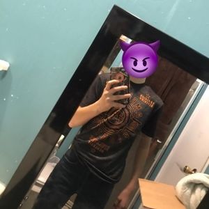 Meet your Posher, Junior rangel